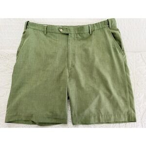 Berle Green Flat Front Relax Fit Lightweight Shorts Size 42 Fits 40 Elastic Band